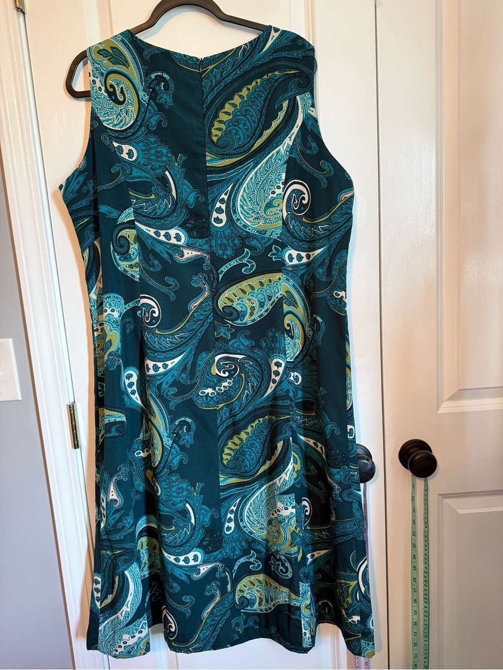 Sleeveless Teal Paisley Shift Dress - Picture 6 of 6